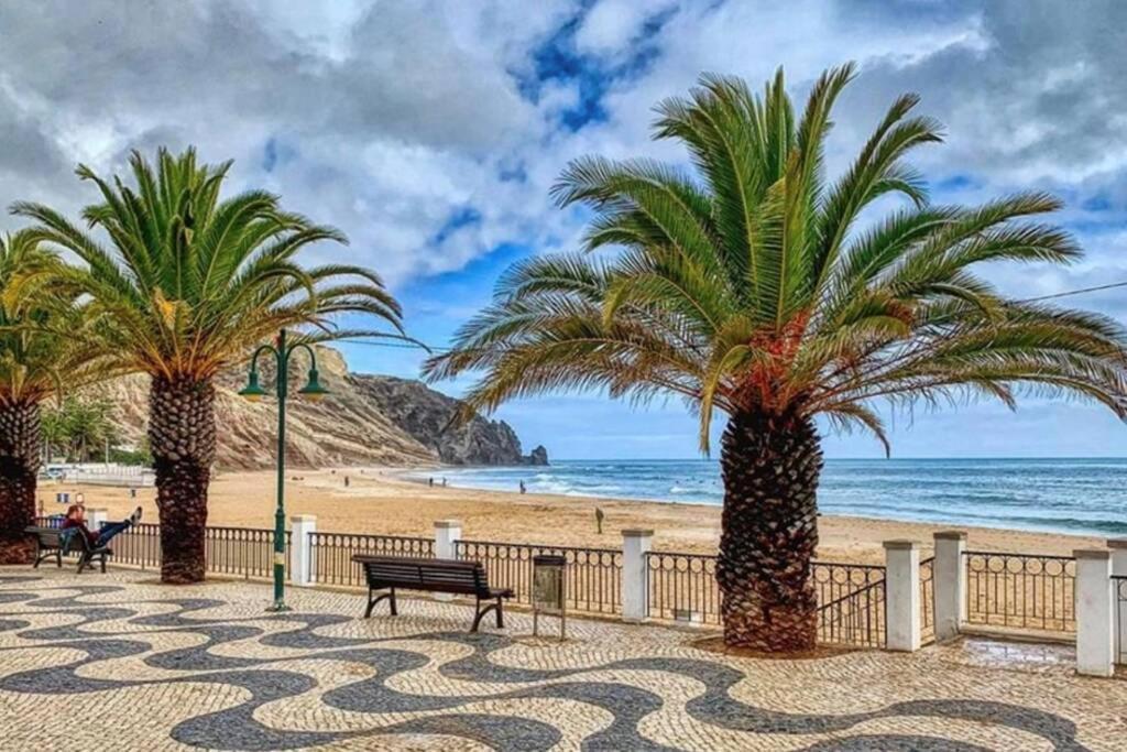 Lovely 2 Bedroom Apartment Including Pool, Stunning Ocean Views & Beach Closeby Praia Da Luz Екстер'єр фото