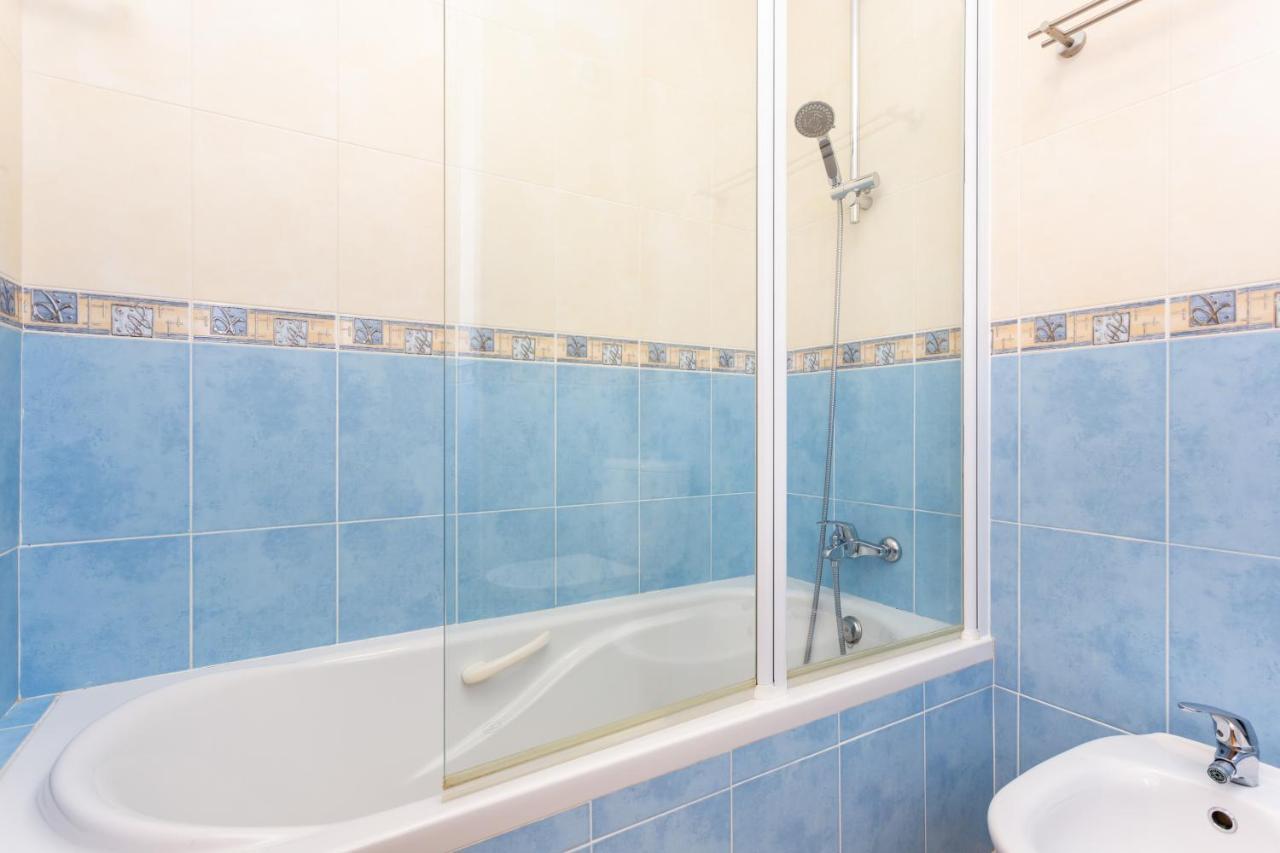 Lovely 2 Bedroom Apartment Including Pool, Stunning Ocean Views & Beach Closeby Praia Da Luz Екстер'єр фото